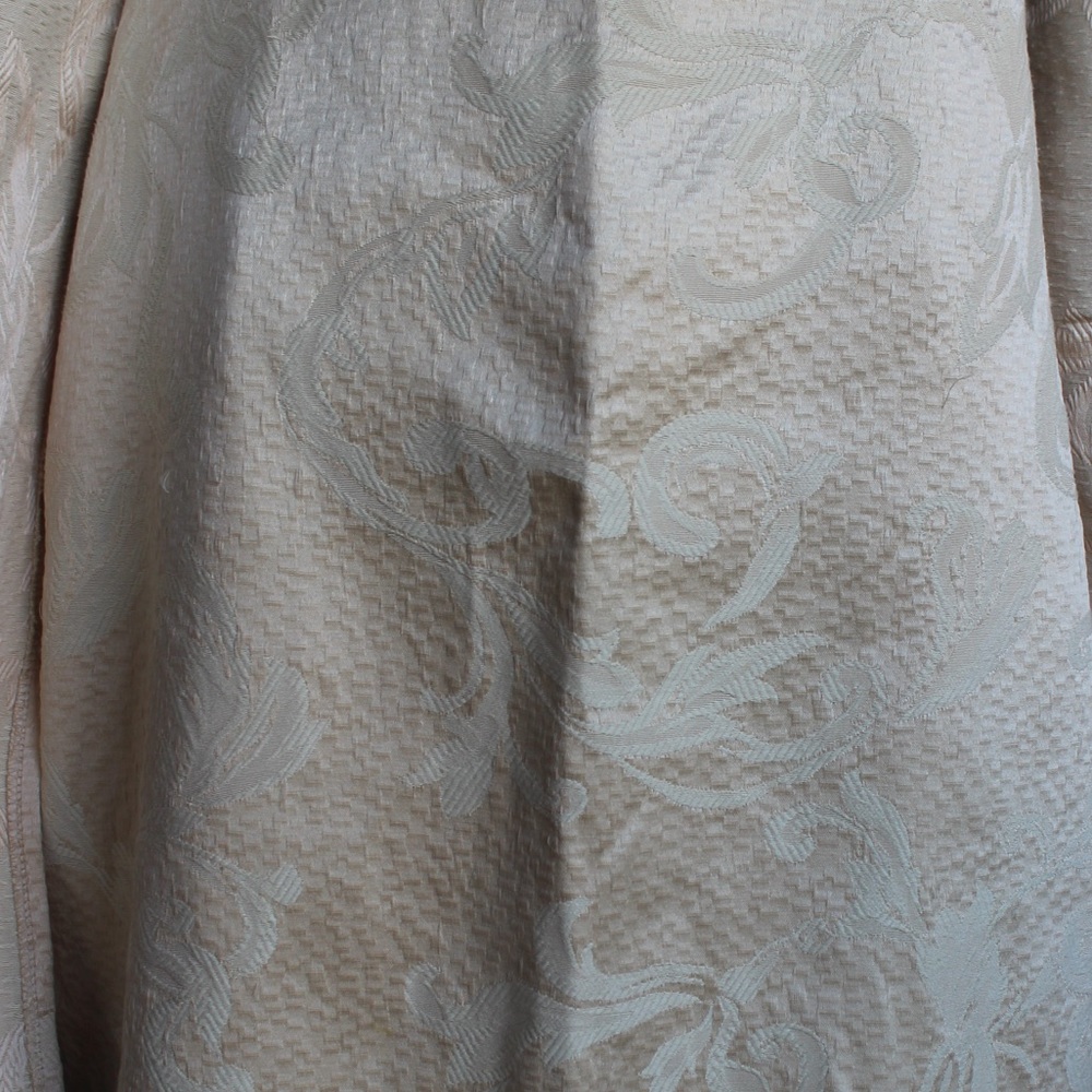 Spring ready Two piece suit - Picture 3 of 5